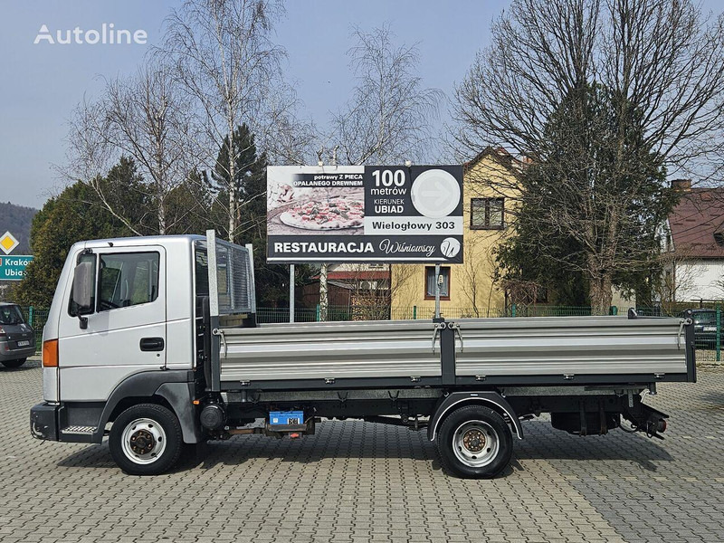 Nissan Atleon 35.110 3 way tipper - Carrinha basculante: foto 4 Nissan Atleon 35.110 3 way tipper - Carrinha basculante: foto 4