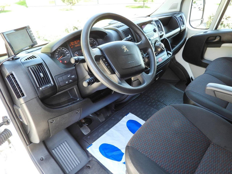 Peugeot BOXER KONTENER WINDA 8 PALET TEMPOMAT KLIMATYZACJA 130KM [ K249 - Carrinha de contentor: foto 2 Peugeot BOXER KONTENER WINDA 8 PALET TEMPOMAT KLIMATYZACJA 130KM [ K249 - Carrinha de contentor: foto 2