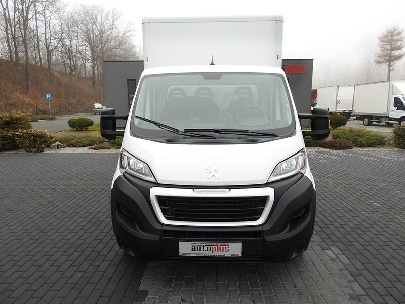 Peugeot BOXER KONTENER WINDA 8 PALET TEMPOMAT KLIMATYZACJA 140KM [ V050 - Carrinha de contentor: foto 5 Peugeot BOXER KONTENER WINDA 8 PALET TEMPOMAT KLIMATYZACJA 140KM [ V050 - Carrinha de contentor: foto 5