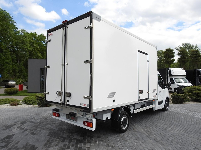 Renault MASTER NOWY CHŁODNIA KONTENER -10*C 8 PALET TEMPOMAT KLIMATYZACJ - Carrinha frigorífica: foto 3 Renault MASTER NOWY CHŁODNIA KONTENER -10*C 8 PALET TEMPOMAT KLIMATYZACJ - Carrinha frigorífica: foto 3