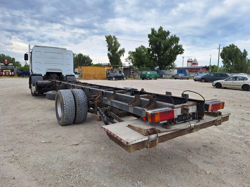 Camião chassi Renault Premium 270.19 - Chassis + DHollandia 1500 kg LBW: foto 8 Camião chassi Renault Premium 270.19 - Chassis + DHollandia 1500 kg LBW: foto 8