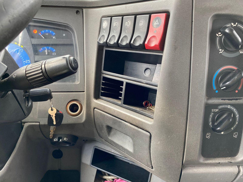 Camião chassi Renault Premium 270.19 - Chassis + DHollandia 1500 kg LBW: foto 12 Camião chassi Renault Premium 270.19 - Chassis + DHollandia 1500 kg LBW: foto 12