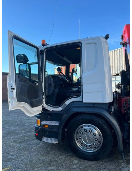 Camião de caixa aberta/ Plataforma, Camião grua Scania P450 8x2 Flatbed + Crane HMF 2620-K6: foto 12