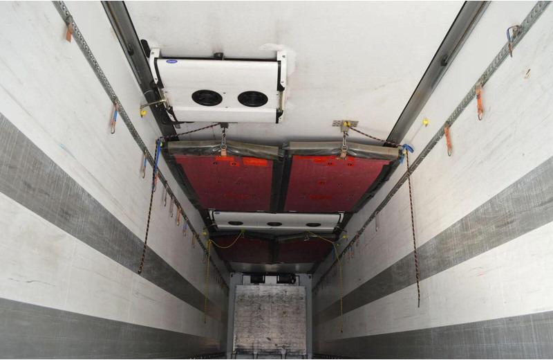 Schmitz Cargobull SKO 24REFRIGERATOR + LIFT ROLLER SHUTTER CARRIER VECTOR 1850Mtº - Semi-reboque frigorífico: foto 4 Schmitz Cargobull SKO 24REFRIGERATOR + LIFT ROLLER SHUTTER CARRIER VECTOR 1850Mtº - Semi-reboque frigorífico: foto 4