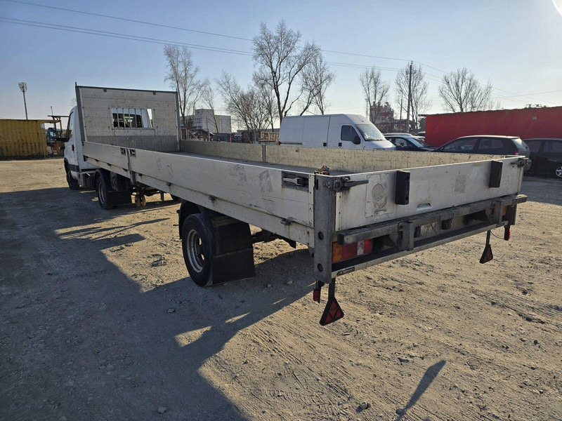 Simon - Pritsche BE semi-trailer - Semi-reboque plataforma/ Caixa aberta: foto 4 Simon - Pritsche BE semi-trailer - Semi-reboque plataforma/ Caixa aberta: foto 4