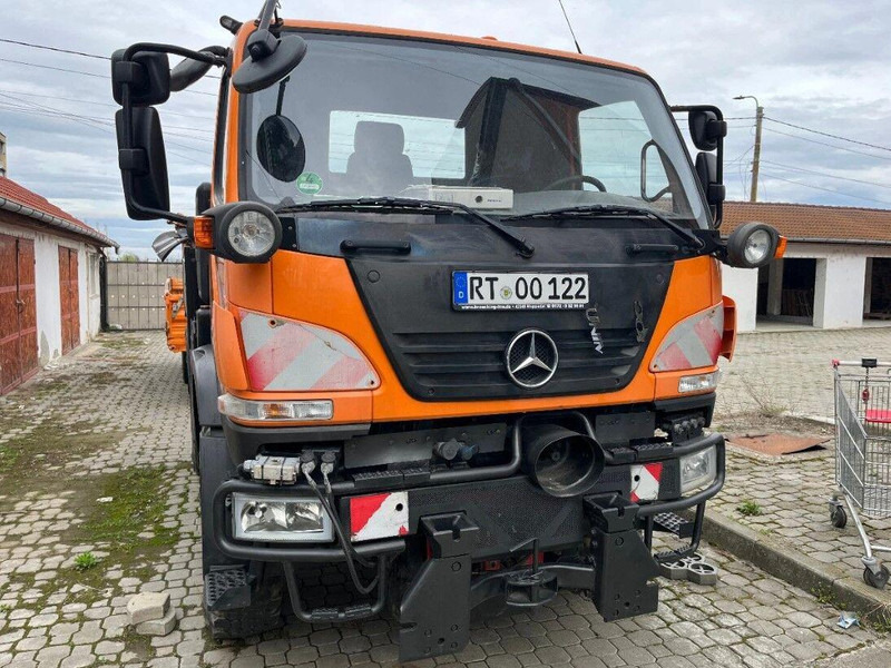 Mercedes-Benz Unimog U20 4x4 3-Way Tipper - Tractor: foto 3 Mercedes-Benz Unimog U20 4x4 3-Way Tipper - Tractor: foto 3