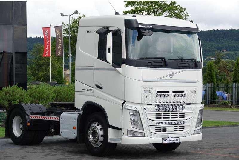 Volvo FH 420 / 13 L / PEŁNY ADR / 2017 ROK / NISKA KABINA / SPROWADZON - Tractor: foto 1 Volvo FH 420 / 13 L / PEŁNY ADR / 2017 ROK / NISKA KABINA / SPROWADZON - Tractor: foto 1