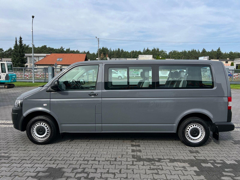 Volkswagen Transporter T5 Brygadówka, Osobowy, 9-miejsc, Jeden Właściciel, - Minibus, Furgão de passageiros: foto 2 Volkswagen Transporter T5 Brygadówka, Osobowy, 9-miejsc, Jeden Właściciel, - Minibus, Furgão de passageiros: foto 2