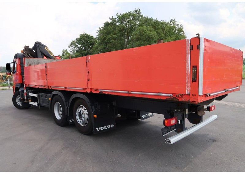Volvo FM 330 6x2 - Camião de caixa aberta/ Plataforma, Camião grua: foto 4 Volvo FM 330 6x2 - Camião de caixa aberta/ Plataforma, Camião grua: foto 4