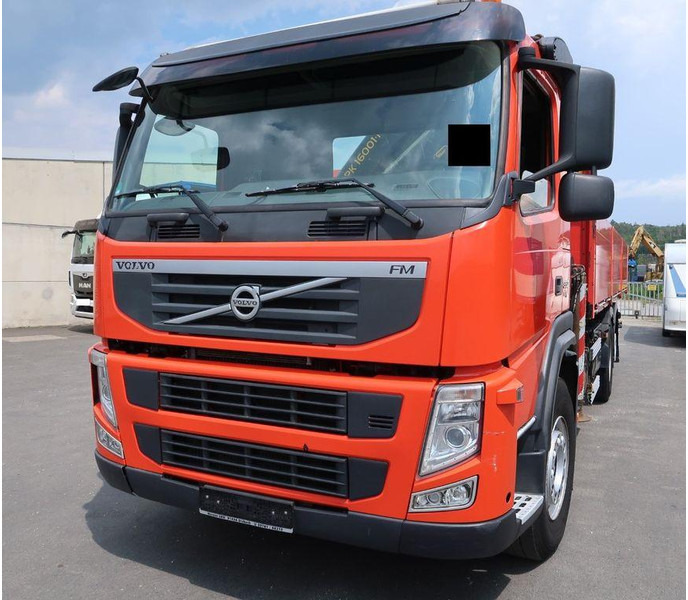 Volvo FM 330 6x2 - Camião de caixa aberta/ Plataforma, Camião grua: foto 3 Volvo FM 330 6x2 - Camião de caixa aberta/ Plataforma, Camião grua: foto 3