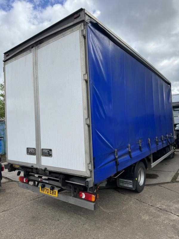 IVECO 75.160 Eurocargo 7.5 Ton Curtainside - Camião de lona: foto 3 IVECO 75.160 Eurocargo 7.5 Ton Curtainside - Camião de lona: foto 3