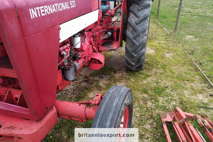 INTERNATIONAL 523 Farm Tractor | 2.9 diesel | 3 cylinder | - Trator: foto 5 INTERNATIONAL 523 Farm Tractor | 2.9 diesel | 3 cylinder | - Trator: foto 5