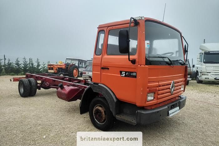 RENAULT Midliner S120 Turbo | Perkins 3.9 diesel engine | ZF manual - Camião chassi: foto 1 RENAULT Midliner S120 Turbo | Perkins 3.9 diesel engine | ZF manual - Camião chassi: foto 1