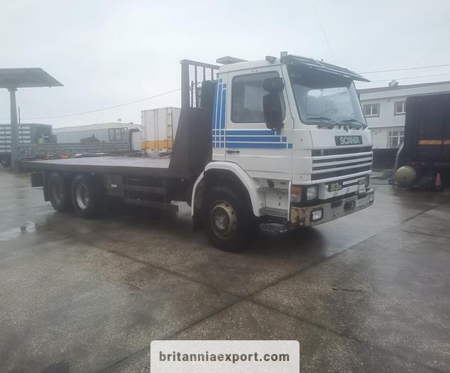 SCANIA P93H 280 6x2 10 Tyres Flatbed Truck – 26 Ton | On springs - Camião de caixa aberta/ Plataforma: foto 1 SCANIA P93H 280 6x2 10 Tyres Flatbed Truck – 26 Ton | On springs - Camião de caixa aberta/ Plataforma: foto 1