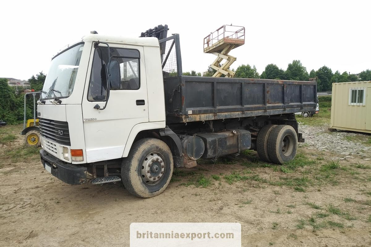 VOLVO FL7 260 HP 6 Cylinder | 19 Ton 3-Way Tipper Truck - Camião basculante: foto 4 VOLVO FL7 260 HP 6 Cylinder | 19 Ton 3-Way Tipper Truck - Camião basculante: foto 4
