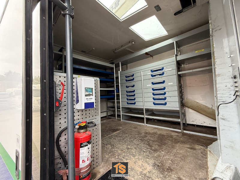 MAN TGL 12.210 EURO 5 - MANUAL - VERSALIFT VST-237-NF HEIGHT 14 M - BELGIUM TRUCK - TOP! - Camião, Camião grua: foto 3 MAN TGL 12.210 EURO 5 - MANUAL - VERSALIFT VST-237-NF HEIGHT 14 M - BELGIUM TRUCK - TOP! - Camião, Camião grua: foto 3