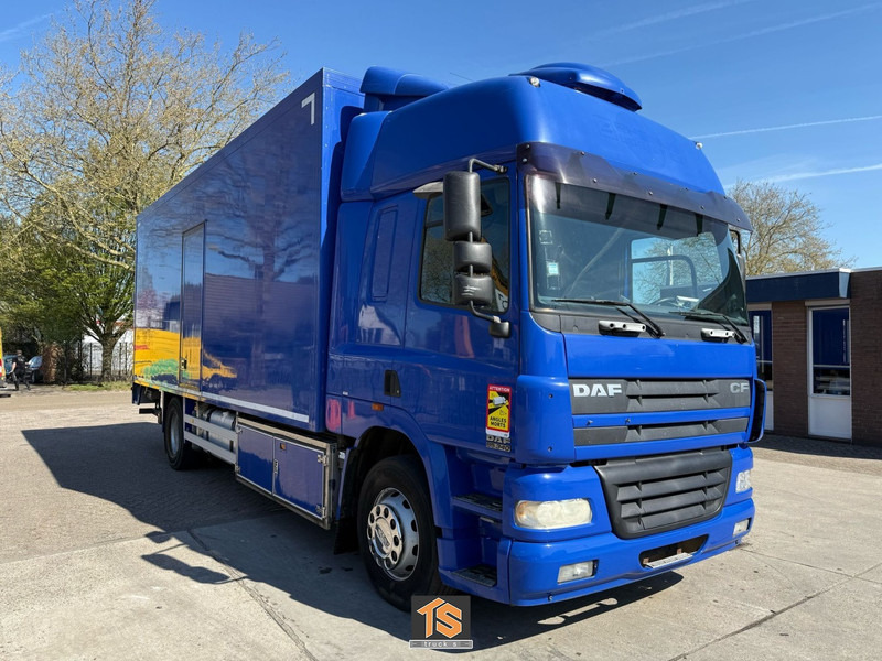 DAF CF85.340 AUTOMATIC - EURO 3 - BELGIUM TOP - Camião furgão: foto 2 DAF CF85.340 AUTOMATIC - EURO 3 - BELGIUM TOP - Camião furgão: foto 2