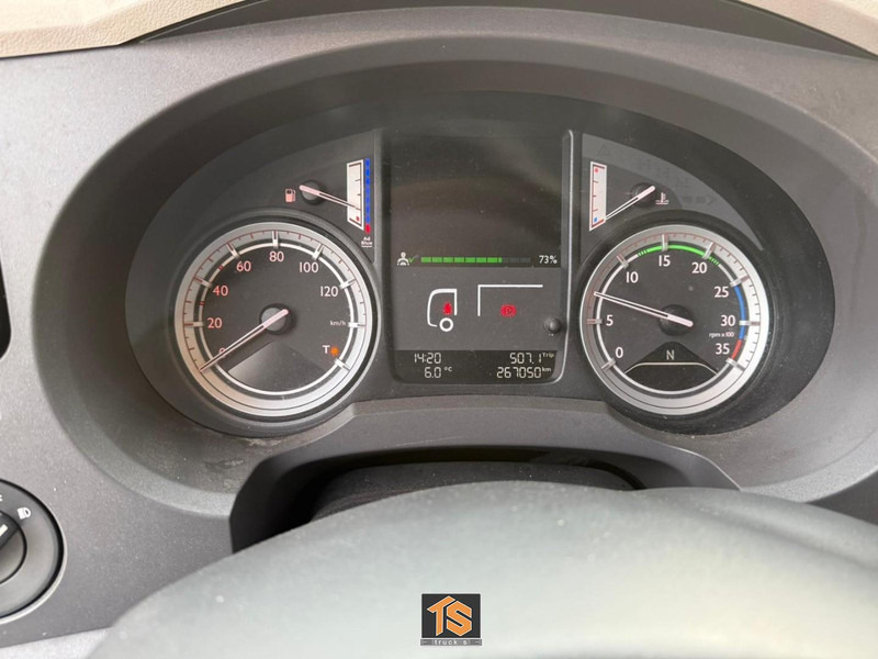 DAF FA 7.5T LF 180 AUTOMATIC - 7.5 TON - KOFFER/BOX - TOP! - Camião furgão: foto 4 DAF FA 7.5T LF 180 AUTOMATIC - 7.5 TON - KOFFER/BOX - TOP! - Camião furgão: foto 4