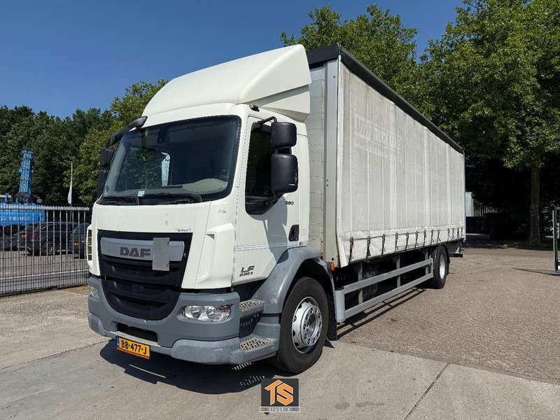 DAF LF 280 FA 19 TON - SCHUIFZEILEN/CURTAIN/GARDINEN - APK 06/2026! - NL TRUCK - TOP! - Camião de lona: foto 1 DAF LF 280 FA 19 TON - SCHUIFZEILEN/CURTAIN/GARDINEN - APK 06/2026! - NL TRUCK - TOP! - Camião de lona: foto 1