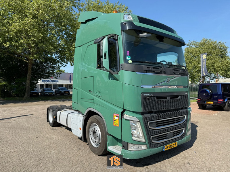 Volvo FH 460 - 2 TANKS - NL TOP TRUCK - TUV 9/25 - Tractor: foto 2 Volvo FH 460 - 2 TANKS - NL TOP TRUCK - TUV 9/25 - Tractor: foto 2