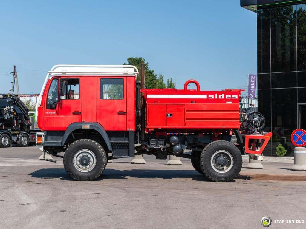 MAN LE220B 4x4 E Fire Truck Feuerwehr - Camião: foto 3 MAN LE220B 4x4 E Fire Truck Feuerwehr - Camião: foto 3