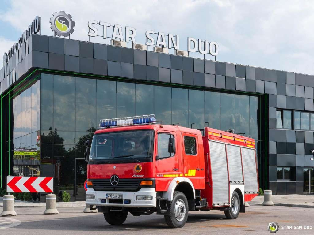 Mercedes-Benz 4x4 ATEGO 1225 CNBOP Fire Brigade - Camião: foto 1 Mercedes-Benz 4x4 ATEGO 1225 CNBOP Fire Brigade - Camião: foto 1