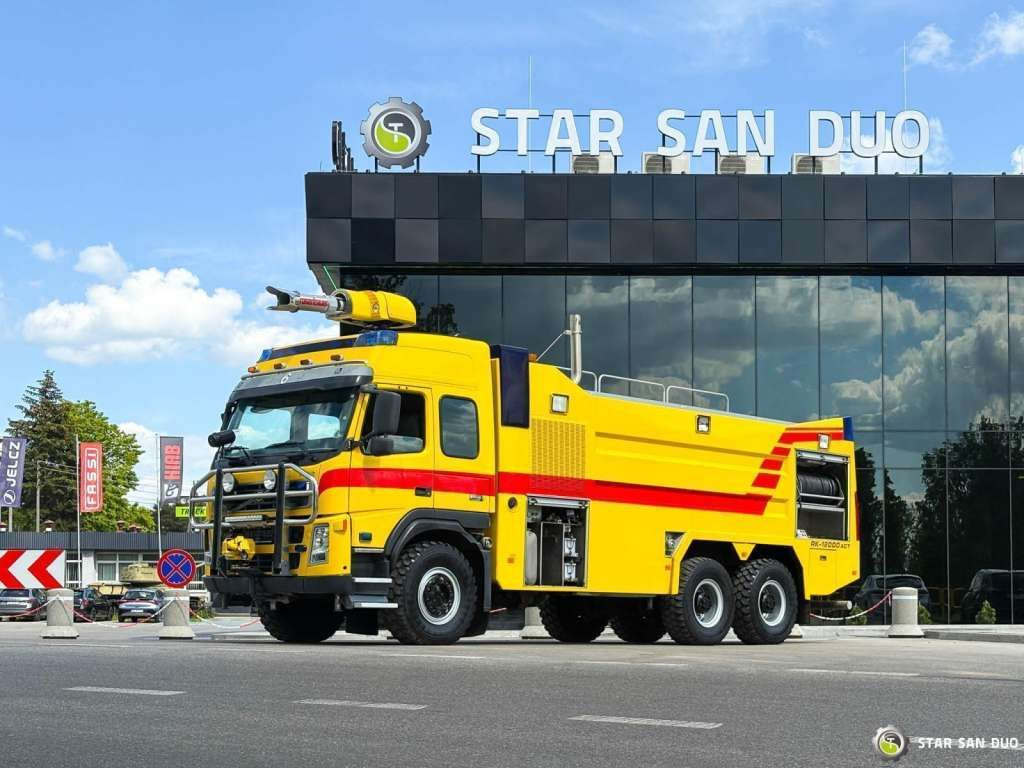 Volvo FM 460 6x6 Rosenbauer Fire Truck LSP Water Tank - Camião: foto 5 Volvo FM 460 6x6 Rosenbauer Fire Truck LSP Water Tank - Camião: foto 5