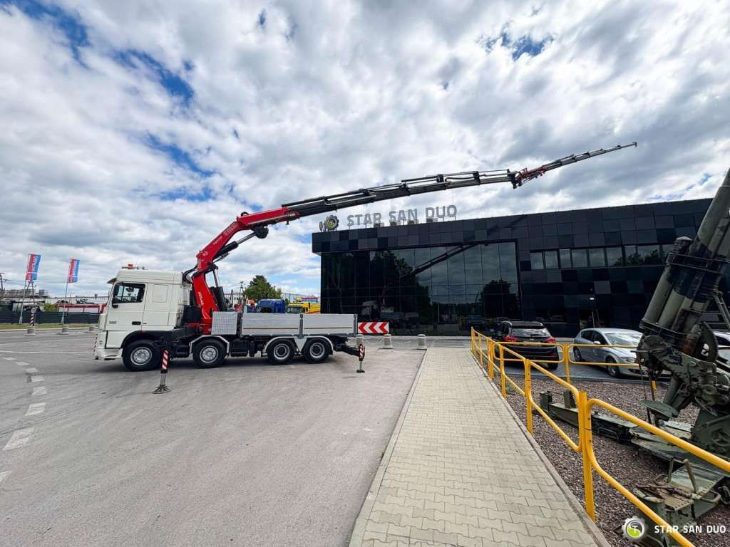 DAF XF 105.510 8x4 FASSI F800 XP Crane Fifth wheel - Camião grua: foto 3 DAF XF 105.510 8x4 FASSI F800 XP Crane Fifth wheel - Camião grua: foto 3