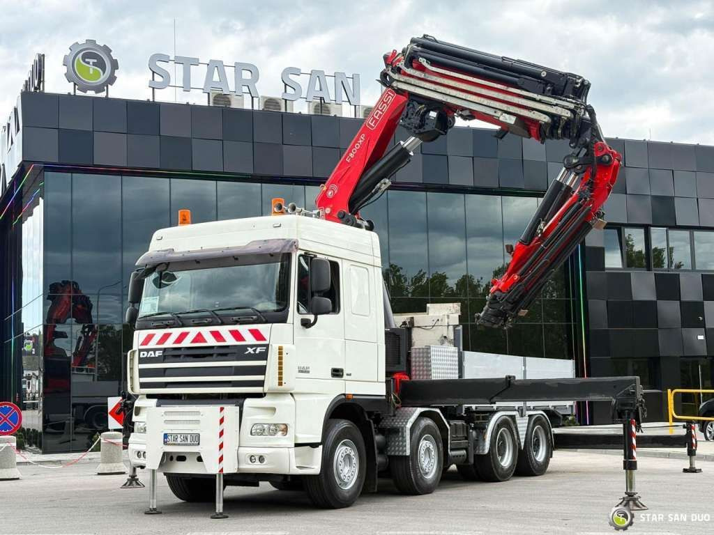 DAF XF 105.510 8x4 FASSI F800 XP Crane Fifth wheel - Camião grua: foto 2 DAF XF 105.510 8x4 FASSI F800 XP Crane Fifth wheel - Camião grua: foto 2