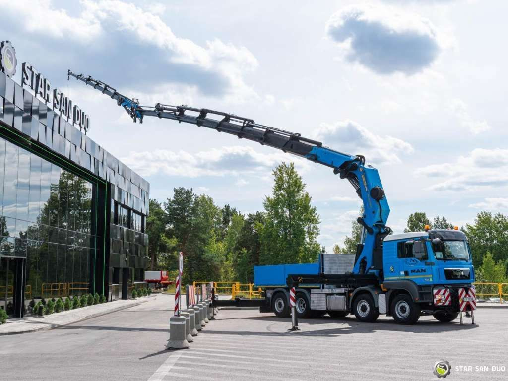 MAN TGA 35.480 8x4 H PALFINGER PK 150002 Crane Winc - Camião grua: foto 2 MAN TGA 35.480 8x4 H PALFINGER PK 150002 Crane Winc - Camião grua: foto 2