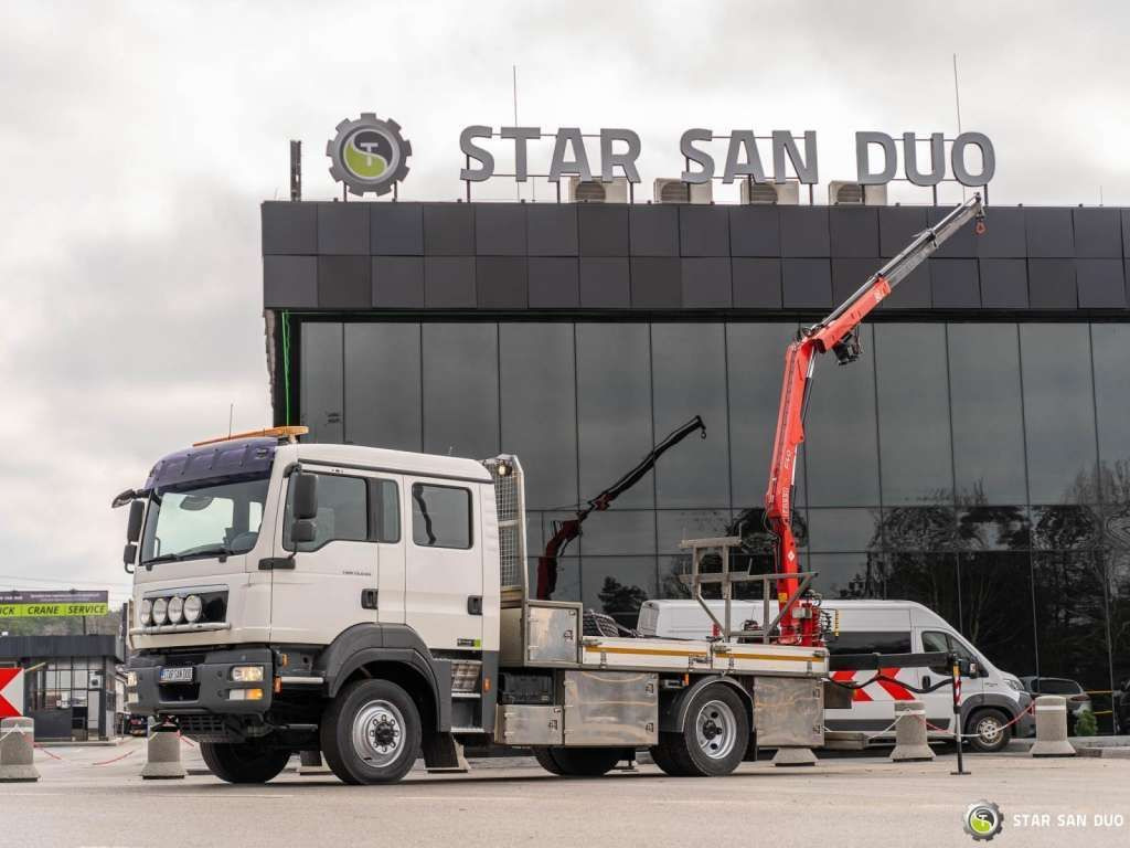 MAN TGM 13.290 4x4 FASSI F40B22 Crane Camper DOKA - Camião grua: foto 4 MAN TGM 13.290 4x4 FASSI F40B22 Crane Camper DOKA - Camião grua: foto 4
