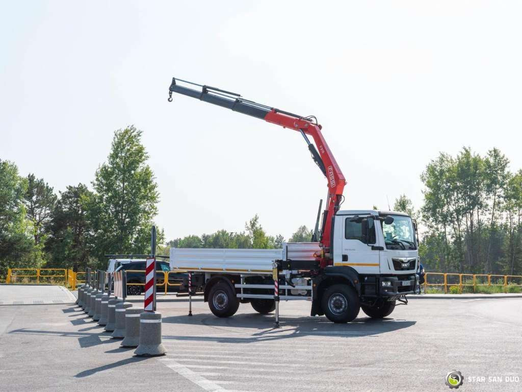 MAN TGM 18.250 4x4 Fassi F215A.0.23 Active HDS Cran - Camião grua: foto 4 MAN TGM 18.250 4x4 Fassi F215A.0.23 Active HDS Cran - Camião grua: foto 4
