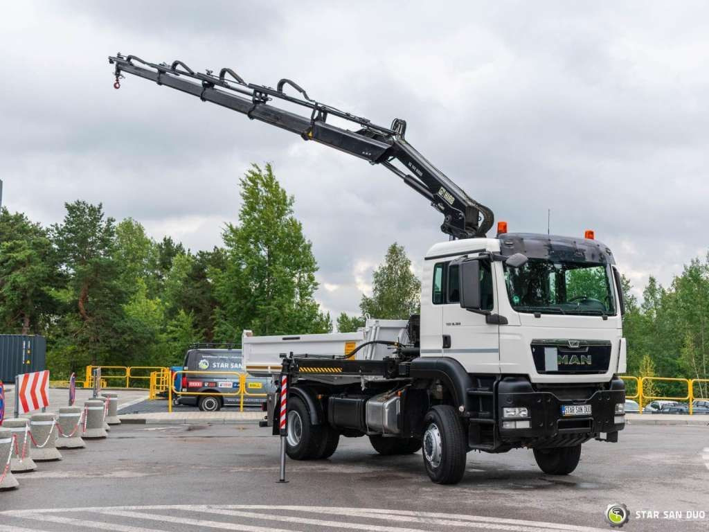 MAN TGS 18.360 4x4 HIAB 144 E-4 Crane Kipper MAN TGS 18.360 4x4 HIAB 144 E-4 Crane Kipper - Camião grua, Camião basculante: foto 4 MAN TGS 18.360 4x4 HIAB 144 E-4 Crane Kipper MAN TGS 18.360 4x4 HIAB 144 E-4 Crane Kipper - Camião grua, Camião basculante: foto 4