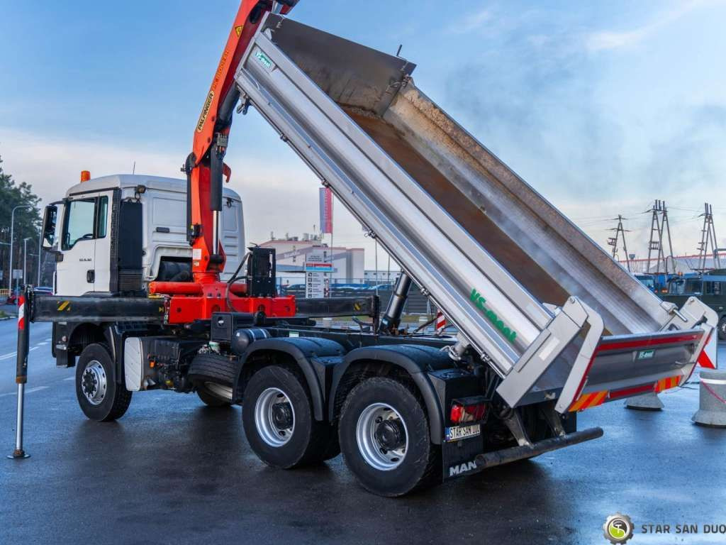 Camião basculante MAN  TGS 26.360 6x6 PALFINGER PK 18001 EH Crane Kipe: foto 11