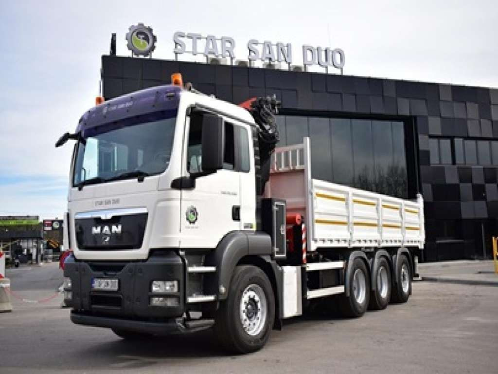 MAN TGS 35.400 8X4 PALFINGER PK 33002 CRANE KIPPER - Camião grua: foto 4 MAN TGS 35.400 8X4 PALFINGER PK 33002 CRANE KIPPER - Camião grua: foto 4
