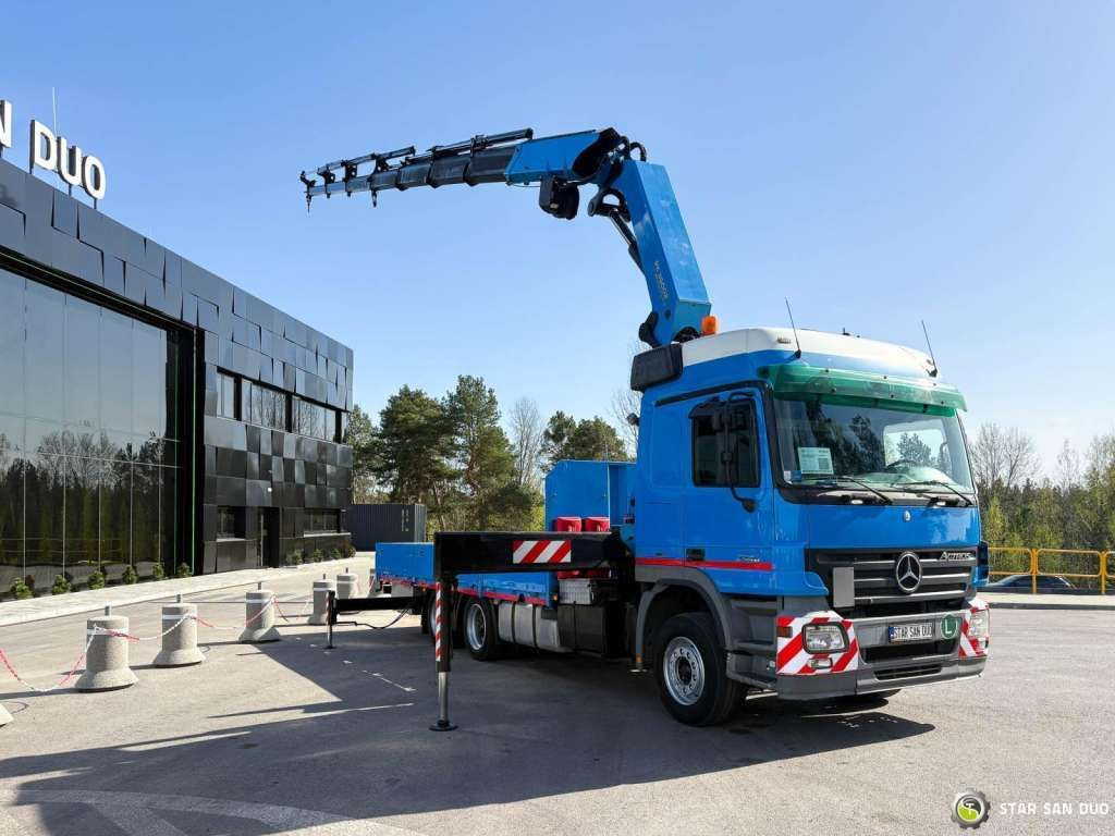 Mercedes-Benz ACTROS 2646L 6x4 PALFINGER 36002 Crane Winch - Camião grua: foto 2 Mercedes-Benz ACTROS 2646L 6x4 PALFINGER 36002 Crane Winch - Camião grua: foto 2