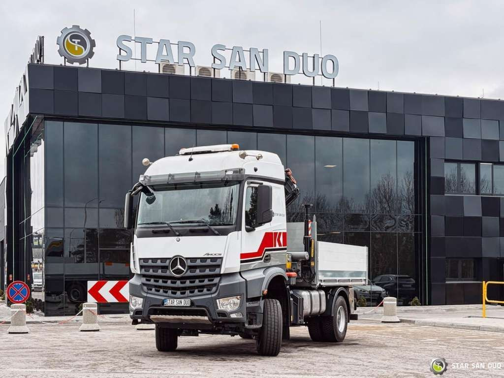 Mercedes-Benz AROCS 1851 4x4 PALFINGER PK 20002 Crane Kran - Camião grua: foto 2 Mercedes-Benz AROCS 1851 4x4 PALFINGER PK 20002 Crane Kran - Camião grua: foto 2