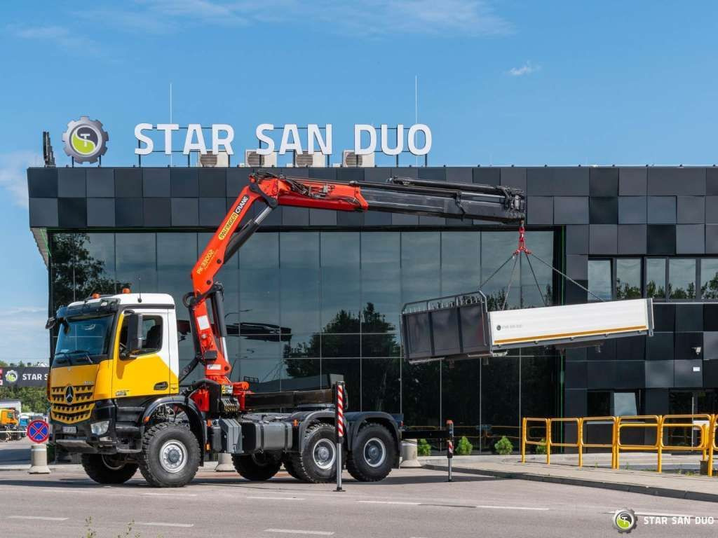 Mercedes-Benz AROCS 3345 6x6 PALFINGER PK 33002 Euro 6 Crane - Camião grua: foto 1 Mercedes-Benz AROCS 3345 6x6 PALFINGER PK 33002 Euro 6 Crane - Camião grua: foto 1