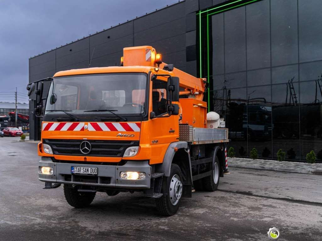 Mercedes-Benz ATEGO 1018 WUMAG WT 170 Platform Lift 17m - Caminhão com plataforma aérea: foto 1 Mercedes-Benz ATEGO 1018 WUMAG WT 170 Platform Lift 17m - Caminhão com plataforma aérea: foto 1