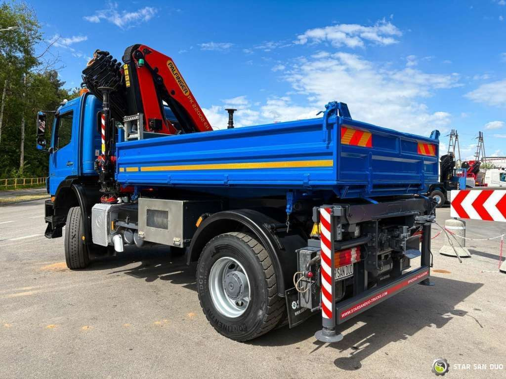 Camião basculante Mercedes-Benz  AXOR 1833 4x4 Palfinger PK 22002 EH Crane Winch: foto 8