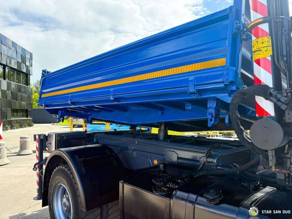 Camião basculante Mercedes-Benz  AXOR 1833 4x4 Palfinger PK 22002 EH Crane Winch: foto 18