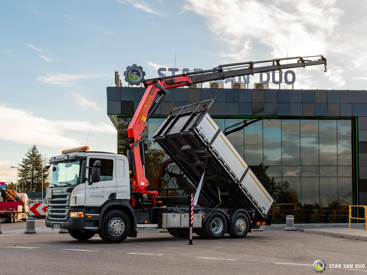 - Camião basculante: foto 3 - Camião basculante: foto 3