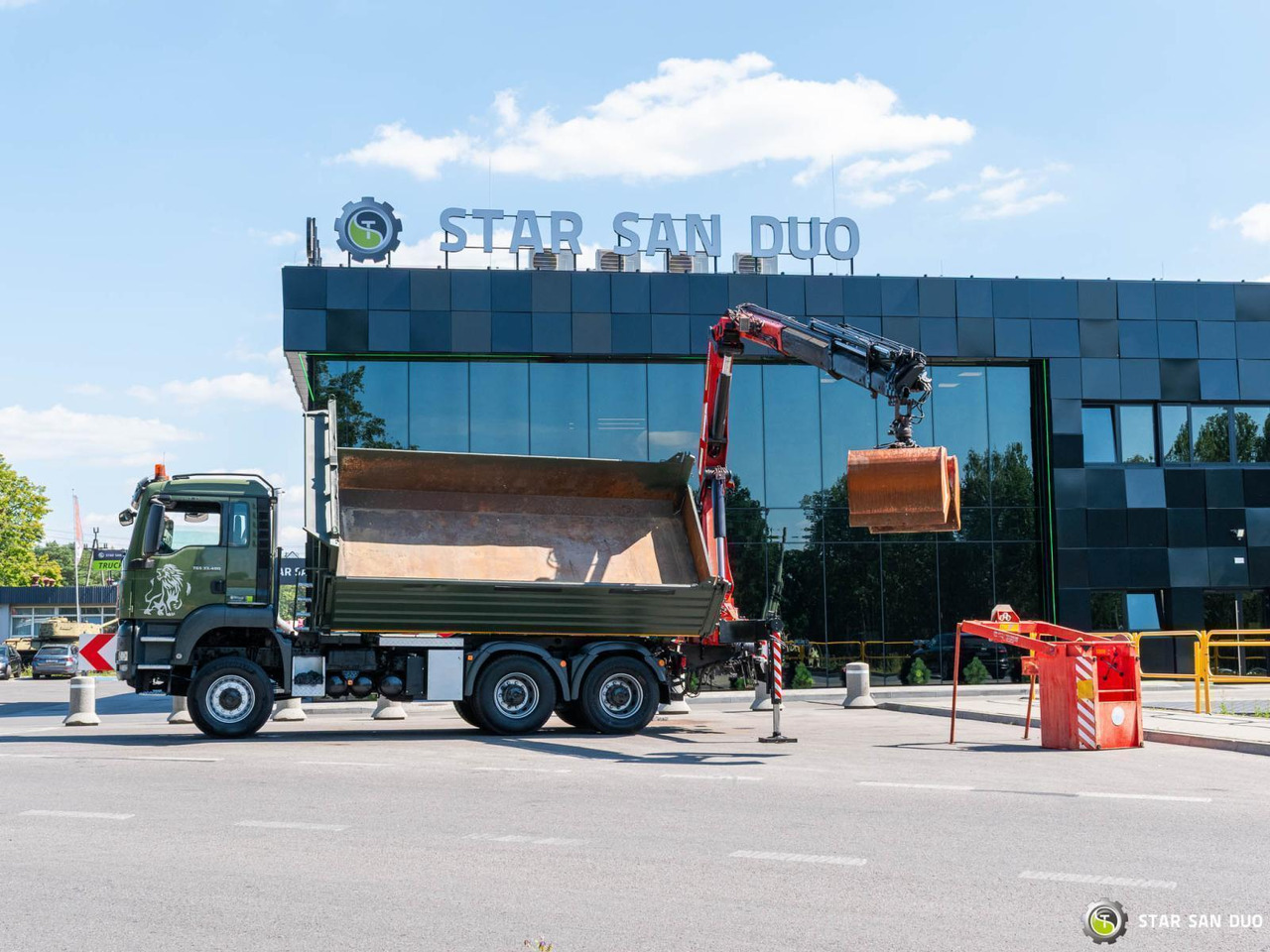 - Camião basculante: foto 1 - Camião basculante: foto 1