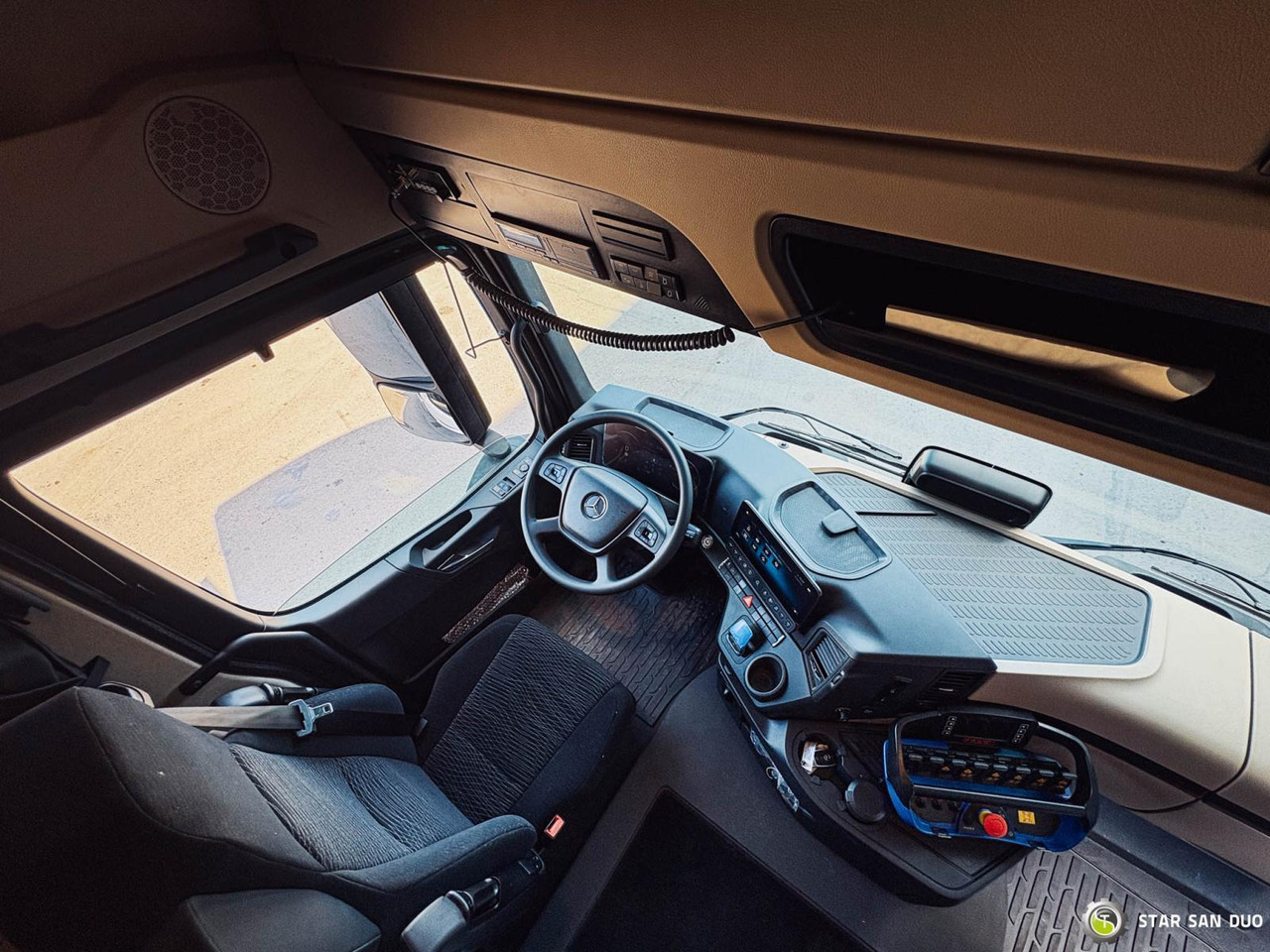 Camião grua : foto 18 Camião grua : foto 18