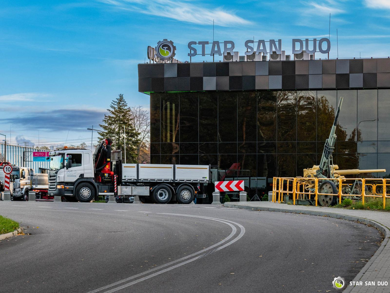 - Camião basculante: foto 2 - Camião basculante: foto 2