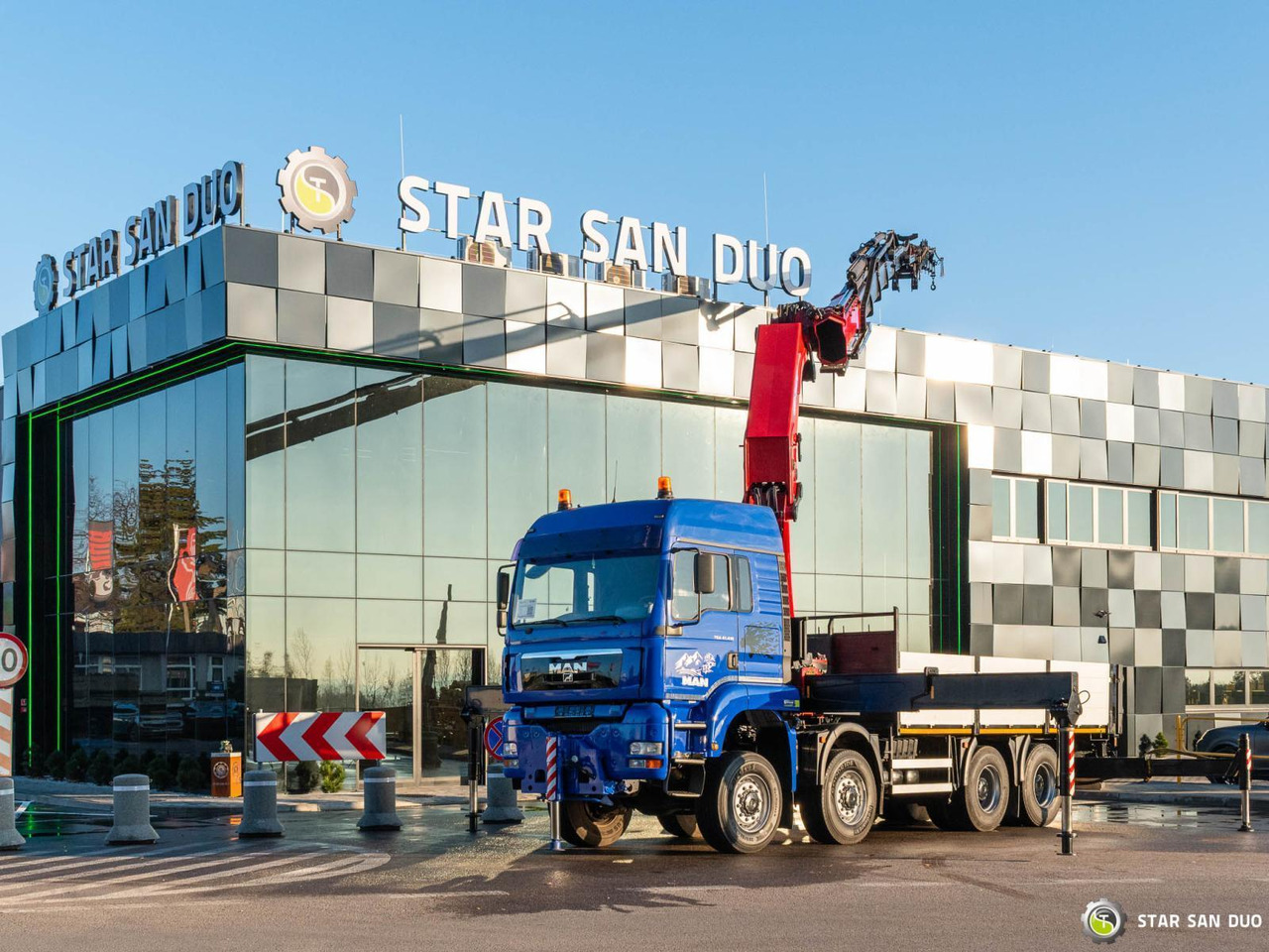 - Camião grua: foto 2 - Camião grua: foto 2