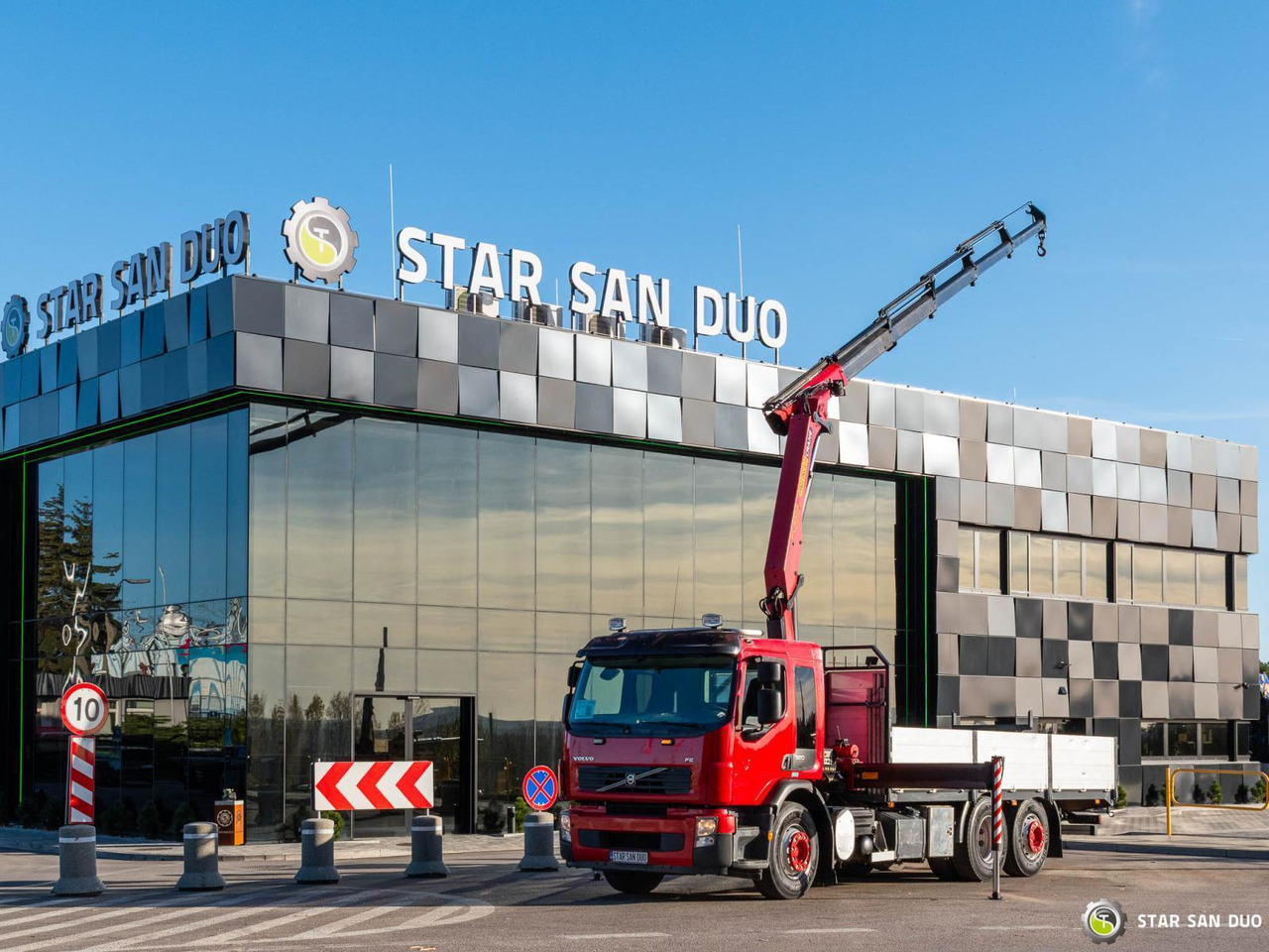 - Camião grua: foto 1 - Camião grua: foto 1