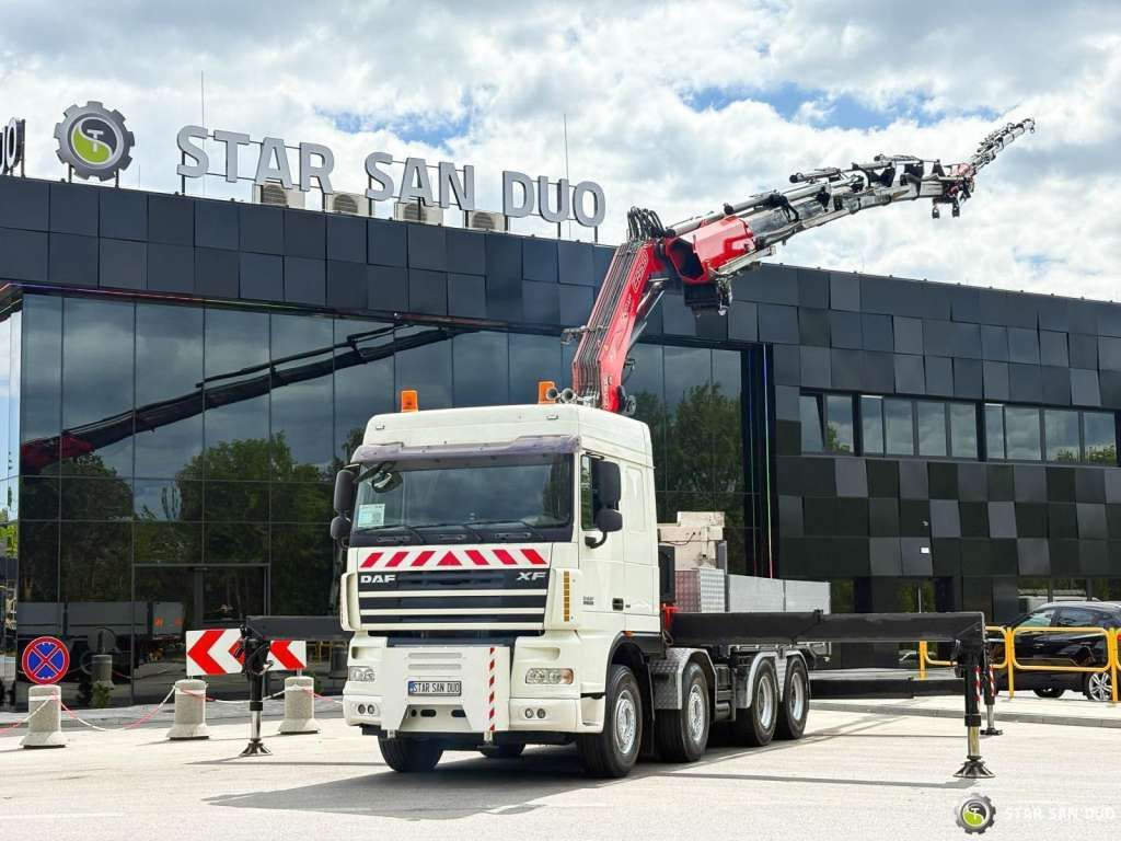 DAF XF 105.510 8x4 FASSI F800 XP Crane Fifth wheel - Tractor: foto 1 DAF XF 105.510 8x4 FASSI F800 XP Crane Fifth wheel - Tractor: foto 1