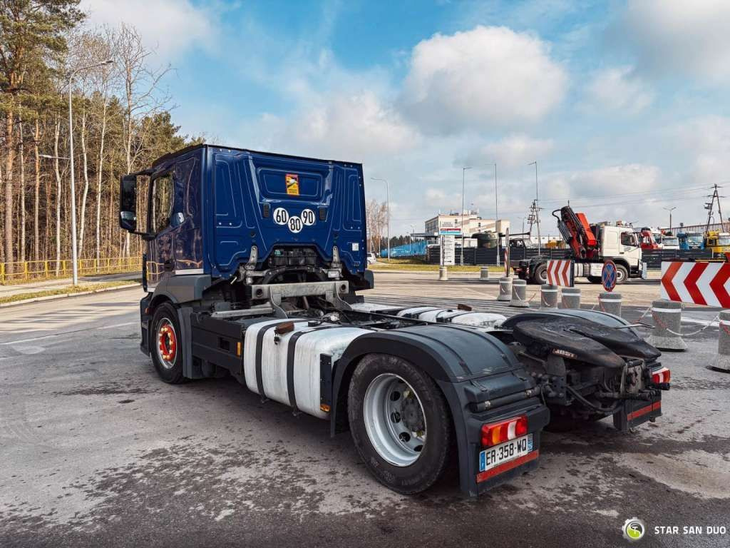 Mercedes-Benz ACTROS 1843 4x2 EURO 6 Hydraulic LOHR - Tractor: foto 2 Mercedes-Benz ACTROS 1843 4x2 EURO 6 Hydraulic LOHR - Tractor: foto 2
