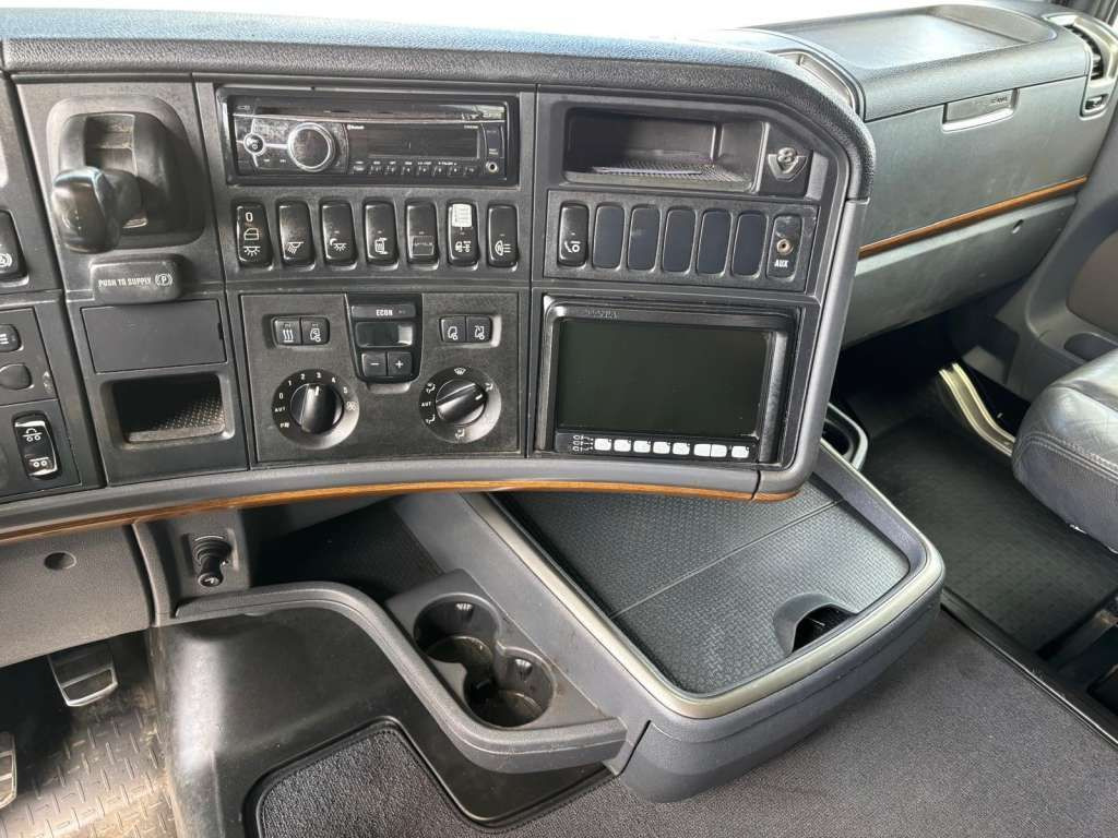 Tractor Scania  R560 8x2 PALFINGER PK 92002 SH Fly Jib Winch 5t: foto 24